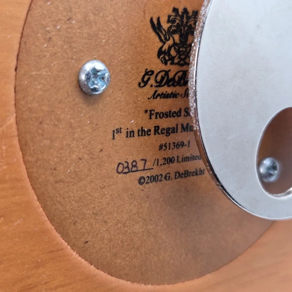 G. DeBrekht Frosted Santa 2002‎ Regal Music Series Musical Rotating Ceramic Rare